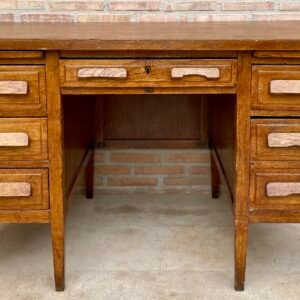 Escritorio de roble vintage con siete cajones, década de 1940
